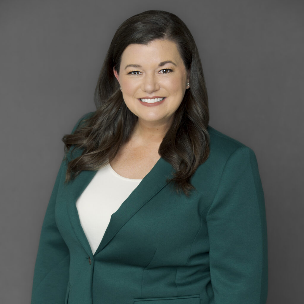 Dr. Sarah Heath headshot